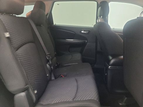 Used 2015 Dodge Journey American Value Package w/ Flexible Seating Group image 19