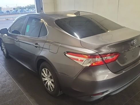 Used 2020 Toyota Camry LE w/ Preferred Accessory Package FWD image 2