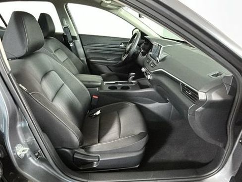 Used 2019 Nissan Altima 2.5 S FWD image 30