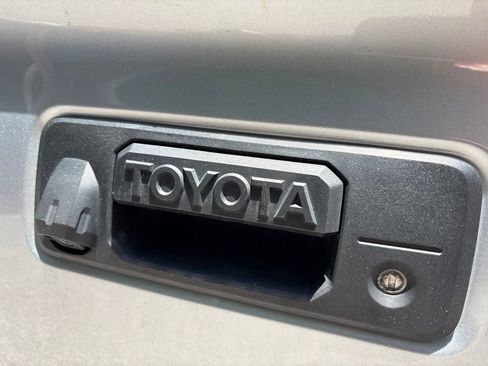Used 2021 Toyota Tacoma SR5 RWD image 27
