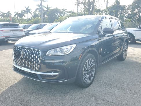 Certified 2024 Lincoln Corsair Reserve w/ Equipment Group 201A image 3