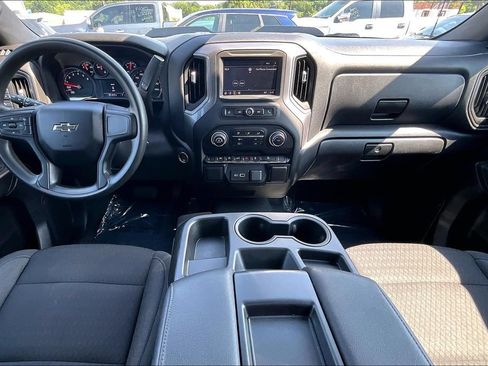 Used 2022 Chevrolet Silverado 1500 Custom Trail Boss w/ LPO, Dark Essentials Package AWD/4WD image 10