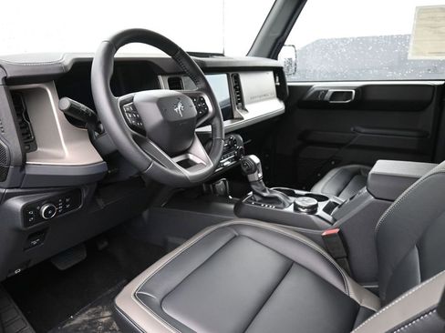 New 2025 Ford Bronco Outer Banks image 18