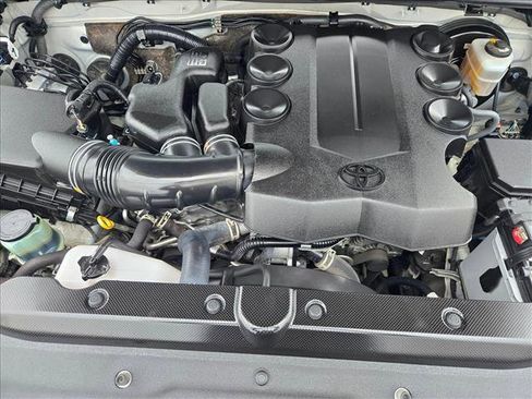 Used 2022 Toyota 4Runner SR5 image 23