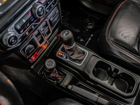 Used 2021 Jeep Wrangler Unlimited Rubicon AWD/4WD image 27