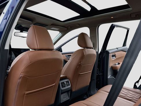 New 2026 Nissan Rogue Platinum AWD/4WD image 7