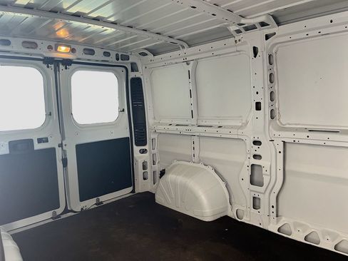 Used 2024 RAM ProMaster 2500 FWD image 24