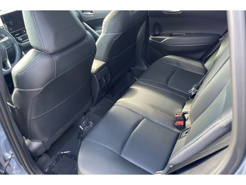 Used 2024 Toyota Corolla Cross XLE w/ Convenience Package image 14