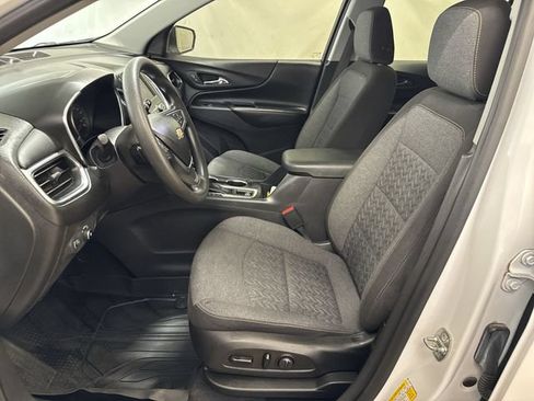 Used 2022 Chevrolet Equinox LT FWD image 10