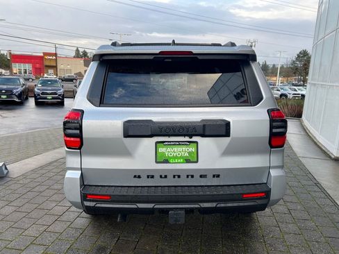 New 2025 Toyota 4Runner SR5 image 5