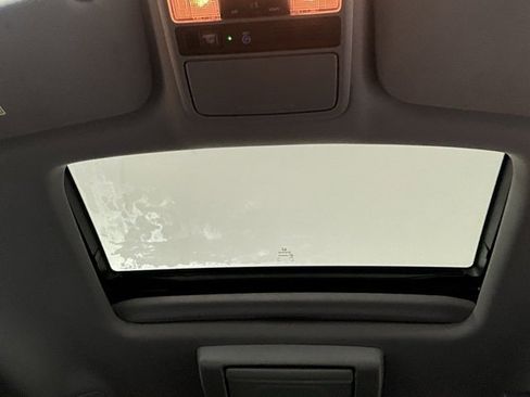 Used 2023 Honda Odyssey Touring image 35