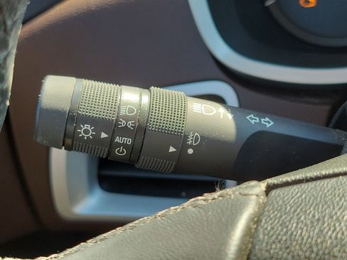 Used 2011 Chevrolet Equinox LTZ image 29