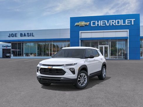 New 2026 Chevrolet TrailBlazer LS w/ LS Convenience Package AWD/4WD image 8