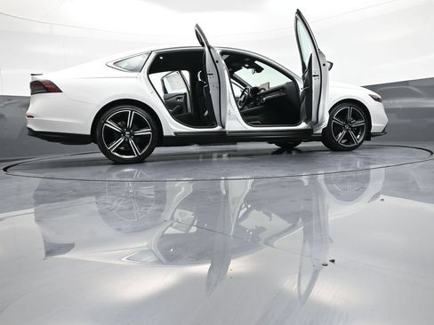 Certified 2024 Honda Accord Sport image 47