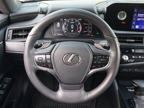 Used 2023 Lexus ES 350 w/ Premium Package FWD image 16