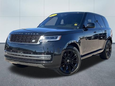 Used 2024 Land Rover Range Rover SE image 1