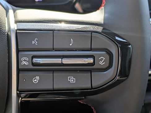 New 2026 Chevrolet Colorado Z71 w/ Midnight Edition image 18