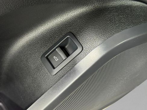 Used 2024 Audi Q5 2.0T Premium image 27