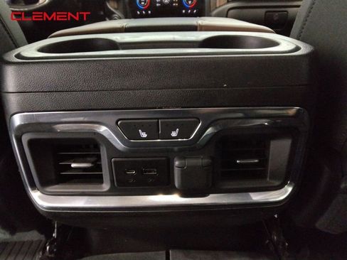 Used 2023 Chevrolet Silverado 2500 High Country w/ Technology Package image 36