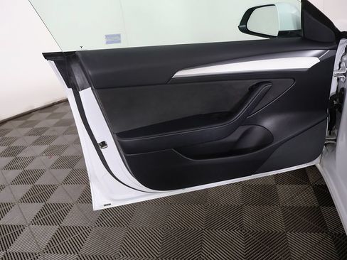 Used 2022 Tesla Model 3 Long Range AWD/4WD image 20