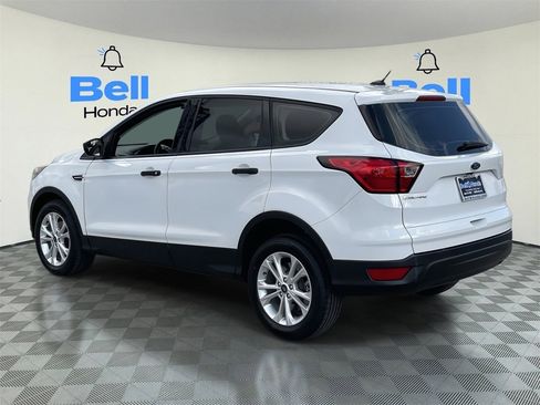 Used 2019 Ford Escape S image 3