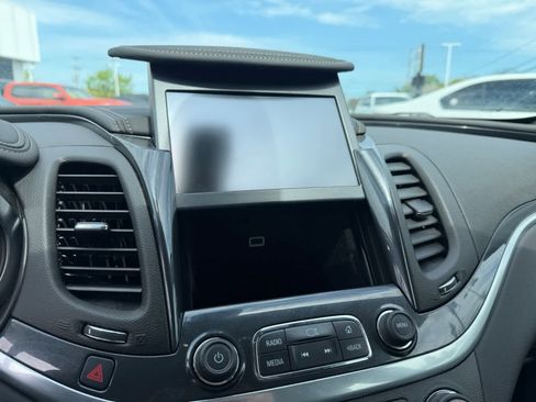 Used 2019 Chevrolet Impala LT w/ LT Convenience Package FWD image 31
