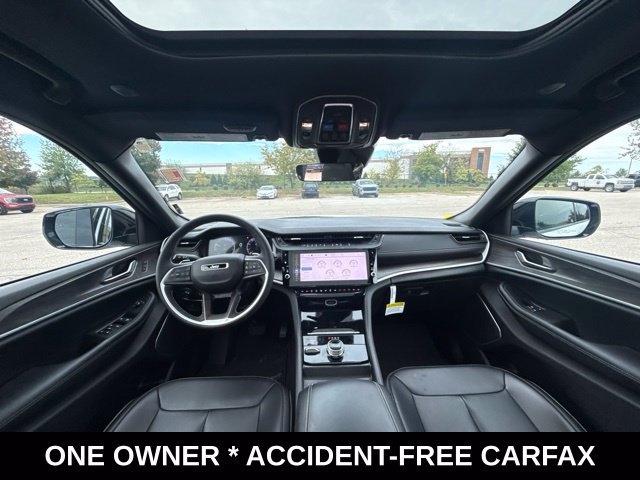 Used 2026 Jeep Grand Cherokee Limited w/ Limited Altitude Package AWD/4WD image 37