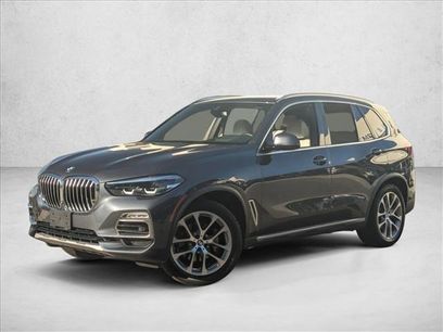 Used 2021 BMW X5 xDrive40i w/ Premium Package 2