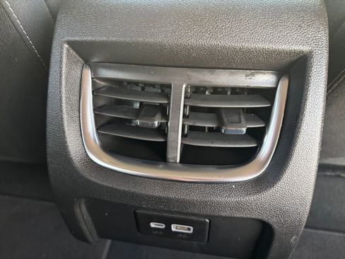 Used 2025 Chevrolet Blazer LT image 24