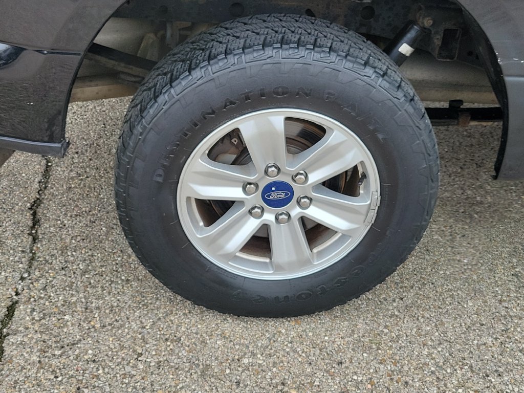 Used 2015 Ford F150 XL w/ Equipment Group 101A Mid RWD image 5