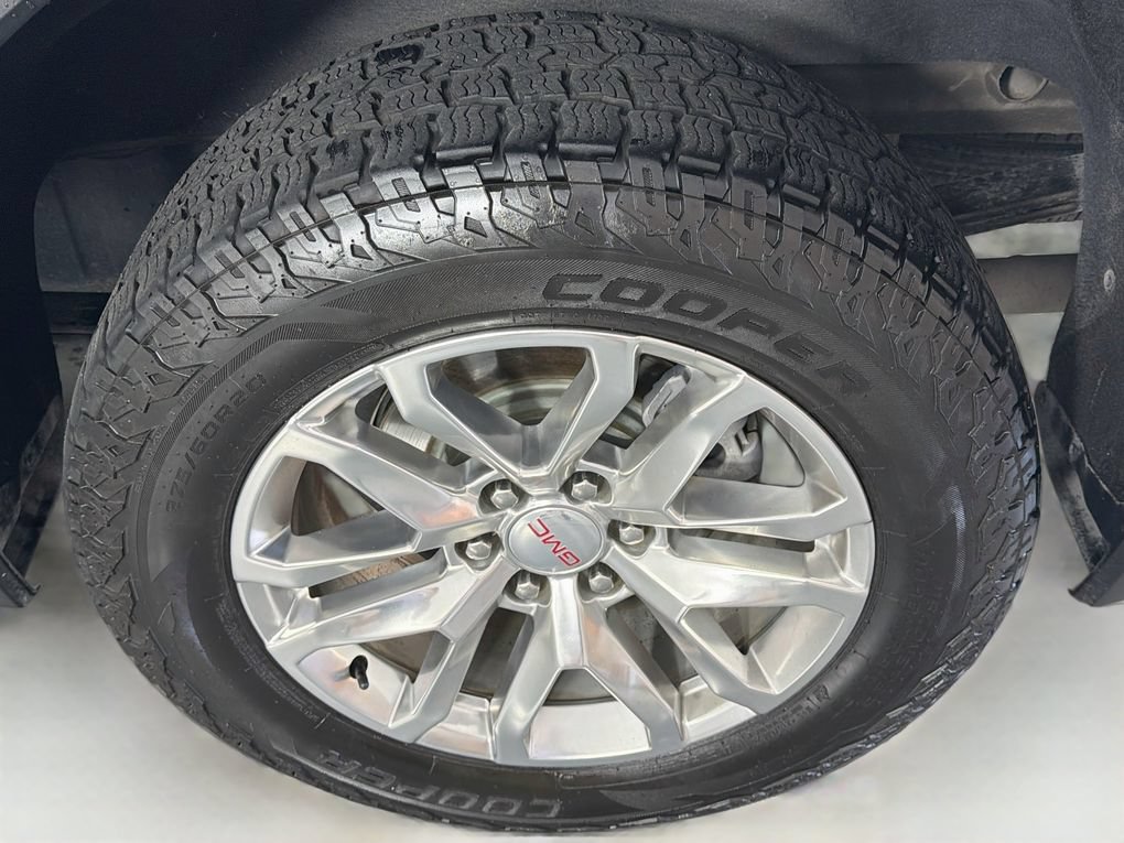 Used 2020 GMC Sierra 1500 SLT w/ SLT Premium Plus Package AWD/4WD image 30