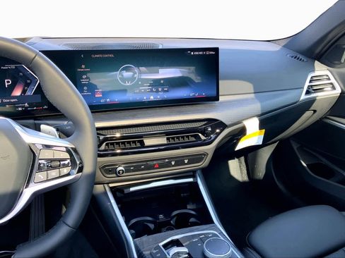 Used 2025 BMW 330i Sedan RWD image 6