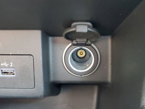 Used 2024 Nissan Kicks SV FWD image 30