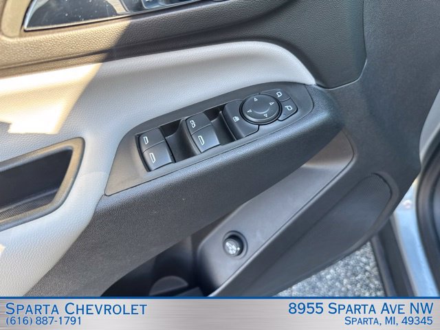 Used 2024 Chevrolet Equinox LT w/ Driver Convenience Package AWD/4WD image 11