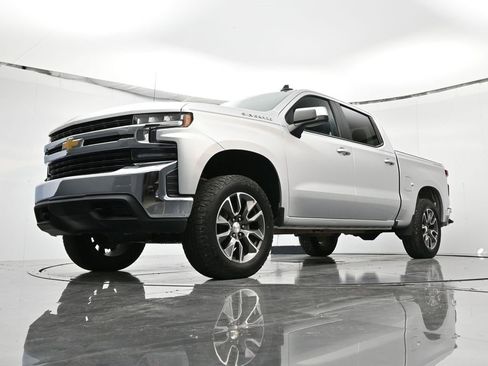 Used 2020 Chevrolet Silverado 1500 LT image 33