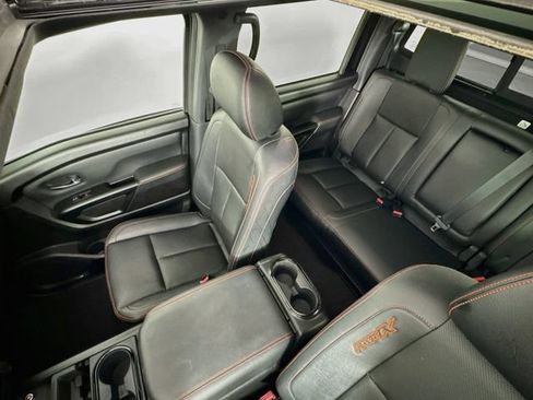 Used 2024 Nissan Titan PRO-4X w/ Pro-4x Convenience Package AWD/4WD image 23