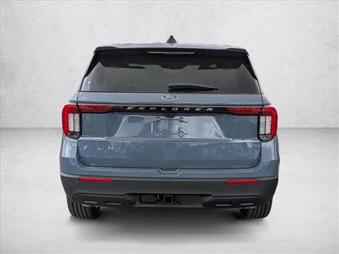 New 2026 Ford Explorer Active image 7