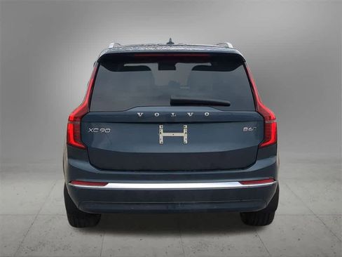 New 2026 Volvo XC90 B6 Ultra w/ Protection Package image 5