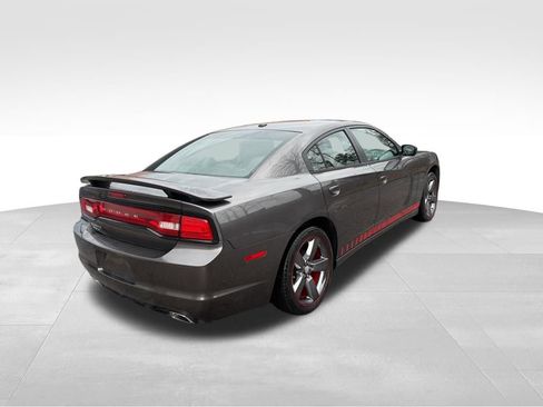 Used 2014 Dodge Charger SXT Plus RWD image 5