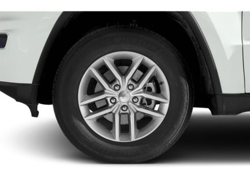 Used 2020 Jeep Grand Cherokee Laredo AWD/4WD image 8