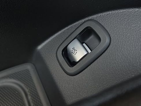 New 2026 Mercedes-Benz GLC 300 4MATIC image 21