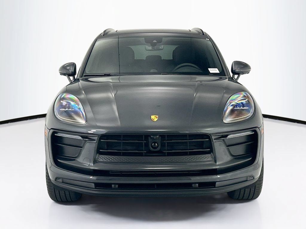 Used 2026 Porsche Macan AWD/4WD image 10