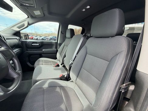 Used 2019 Chevrolet Silverado 1500 Custom Trail Boss w/ Custom Convenience Package AWD/4WD image 13