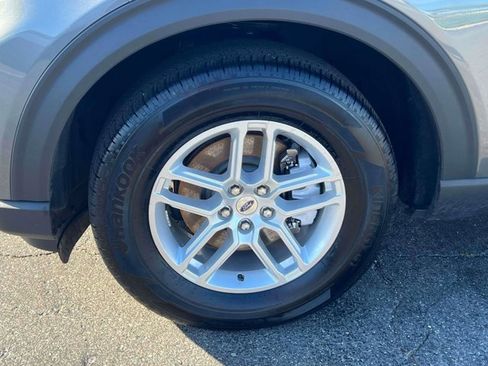 Used 2026 Ford Explorer Active AWD/4WD image 15