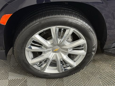 Used 2021 Chevrolet Tahoe High Country image 11