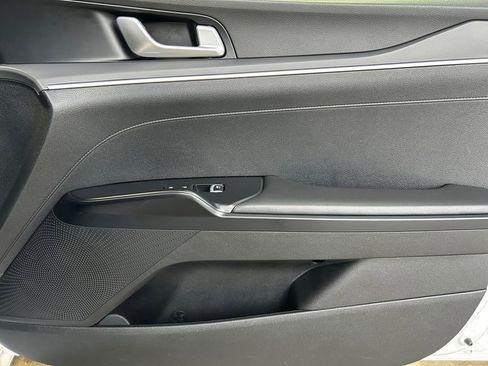 Used 2022 Kia K5 GT-Line image 25