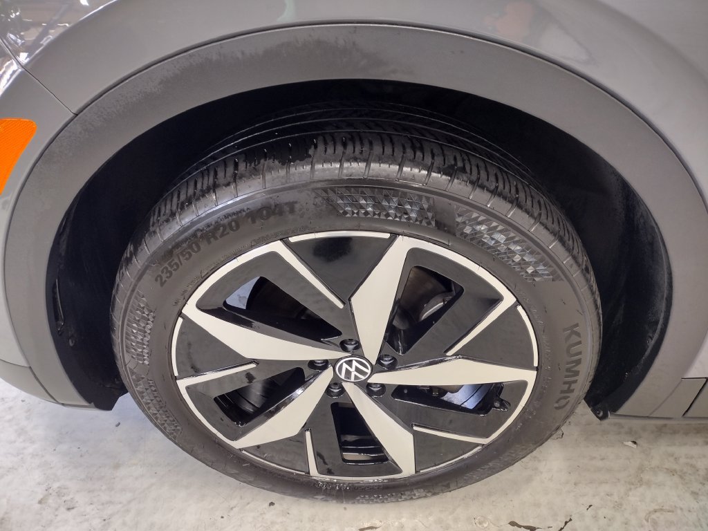Used 2023 Volkswagen ID.4 Pro S AWD/4WD image 7