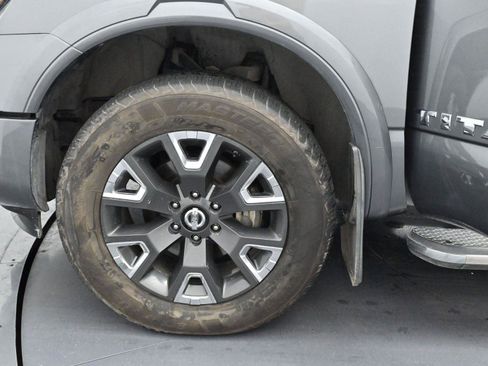 Used 2021 Nissan Titan Platinum Reserve w/ Moonroof Package image 41