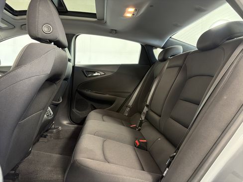 Used 2024 Chevrolet Malibu LT FWD image 7