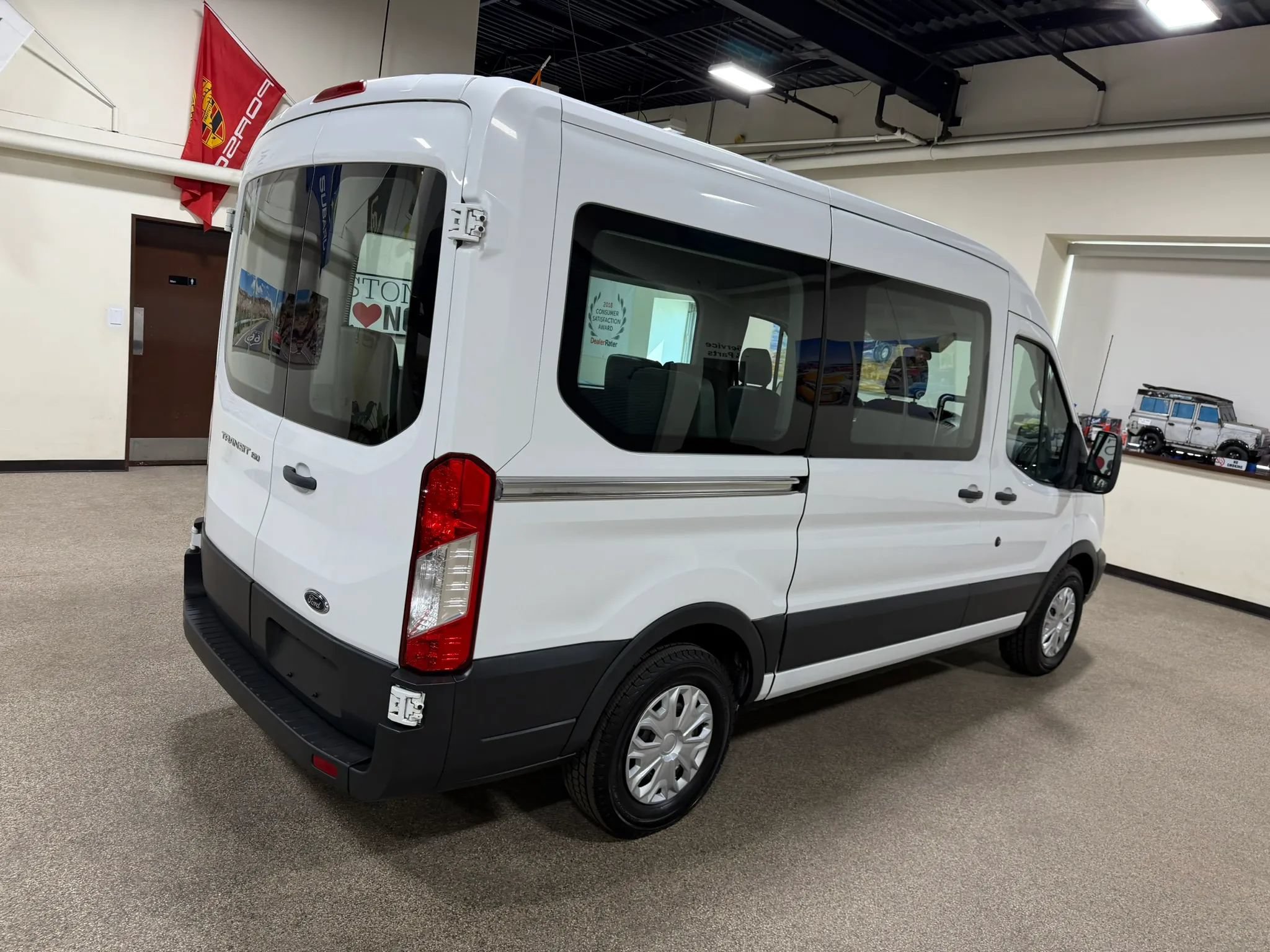 Used 2015 Ford Transit 150 XL RWD image 15